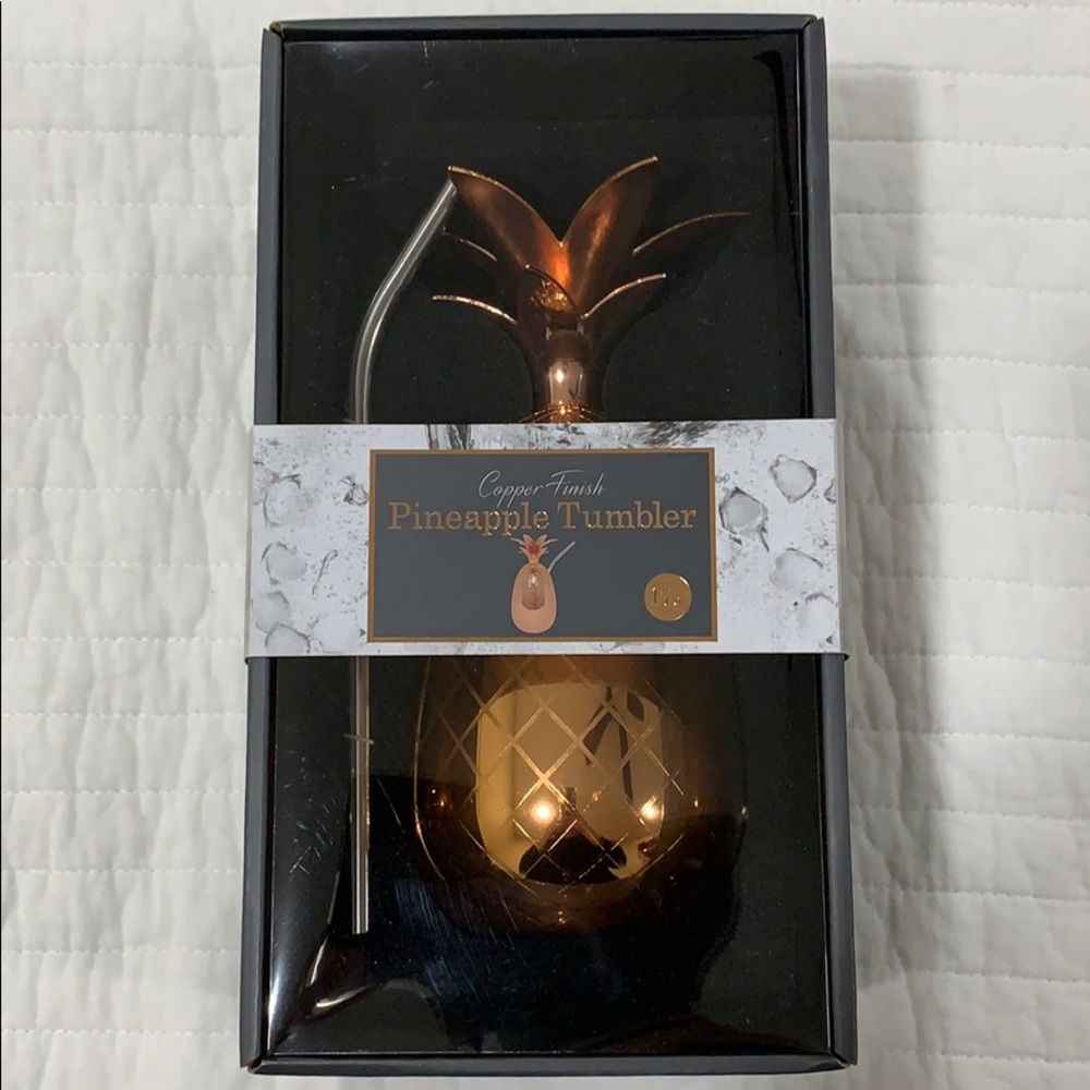 Pineapple tumbler